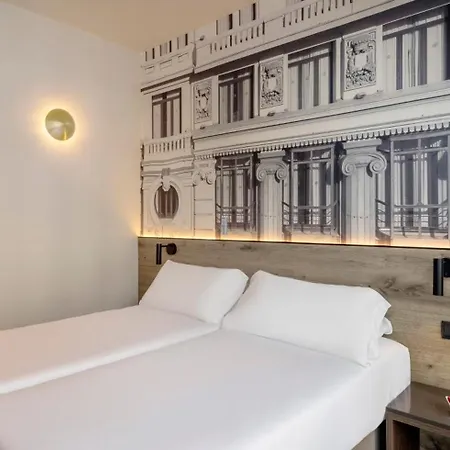 Regente Hotel Madrid Exterior photo